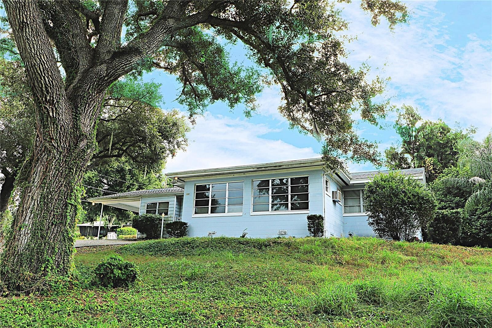 Property Photo: 1000 Cody Cove Road FL 33827