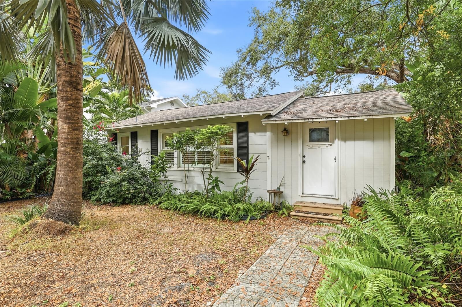 Property Photo: 3201 W San Juan Street FL 33629
