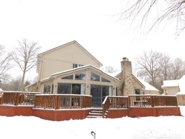 Property Photo: 48515 Hidden Oaks Lane MI 48317