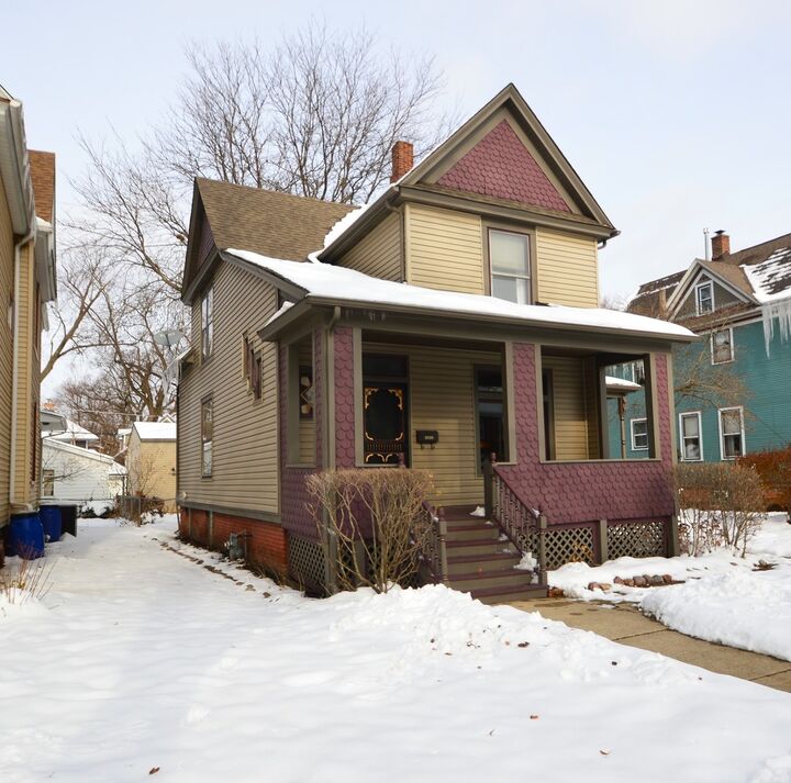 Property Photo: 2626 Union Street IL 60406