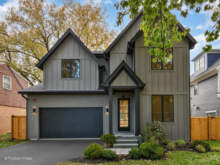 Property Photo:  1917 Washington Avenue  IL 60091 