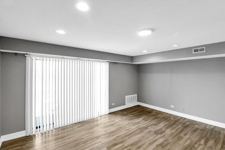 Property Photo: 16622 Theresa Lane 304 IL 60477