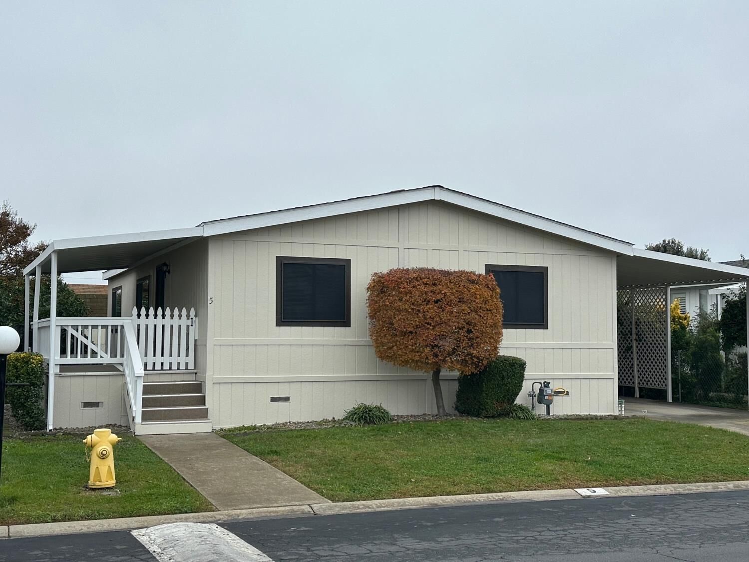 Property Photo: 3120 Live Oak Boulevard 5 CA 95991