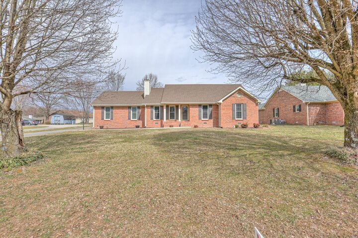Property Photo: 874 Doak Rd TN 37355