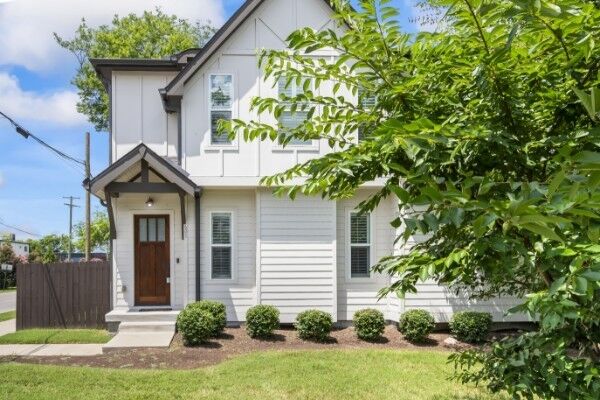 Property Photo:  601 40th Ave N  TN 37209 