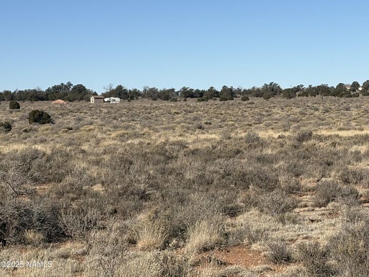 Property Photo:  1625 E Laramie Drive  AZ 86046 