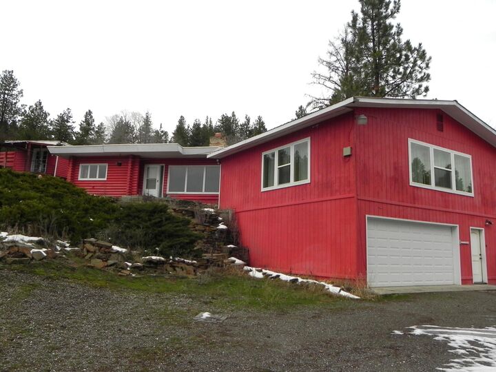 Property Photo:  345 N Portland St  WA 99166 