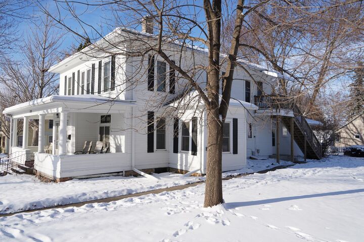 Property Photo:  1528 W 6th Street  MN 55066 