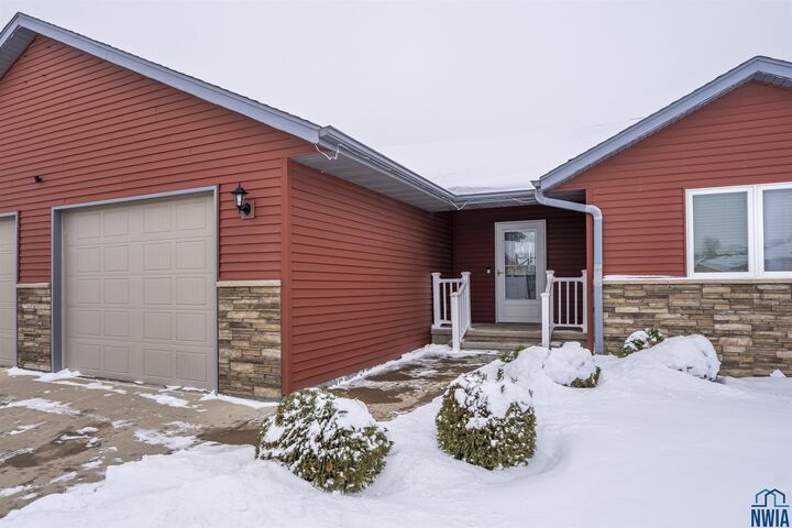 Property Photo: 539 14th St SW IA 51031