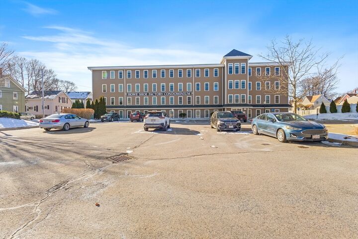 Property Photo: 110 Pleasant St 401 MA 01752