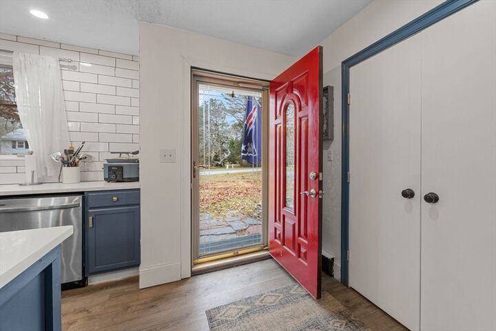 Property Photo:  17 Kensington Dr  MA 02563 