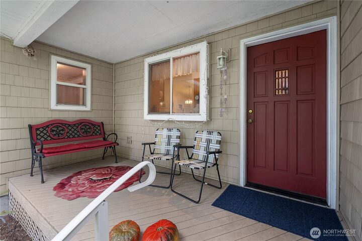 Property Photo:  5505  Oyster Bay Road NW  WA 98502 