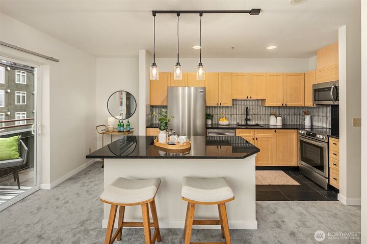 Property Photo: 2717 Western Avenue 638 WA 98121