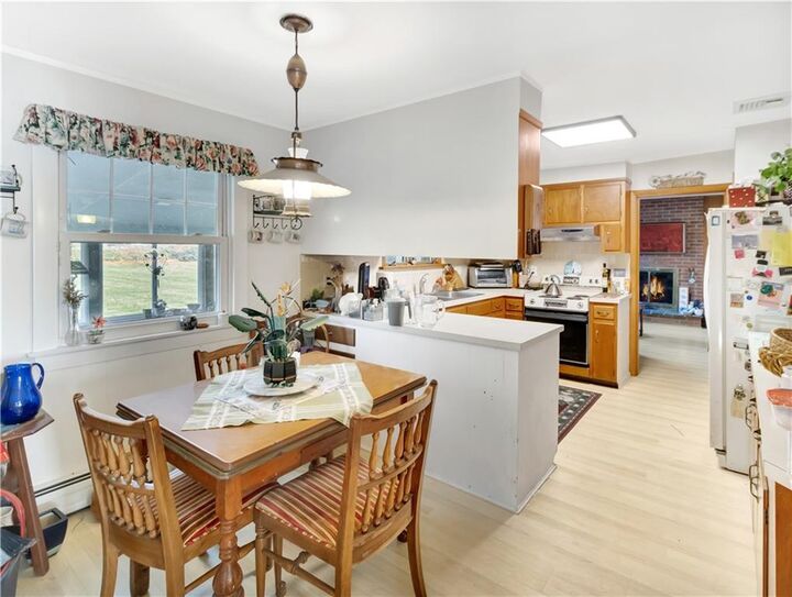 Property Photo:  89 North Court  RI 02878 