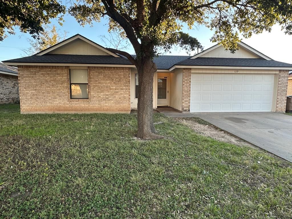 Property Photo:  129 Crestwood Dr  TX 76903 