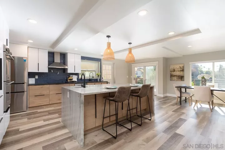 Property Photo:  913 Johnson Ave  CA 92103 