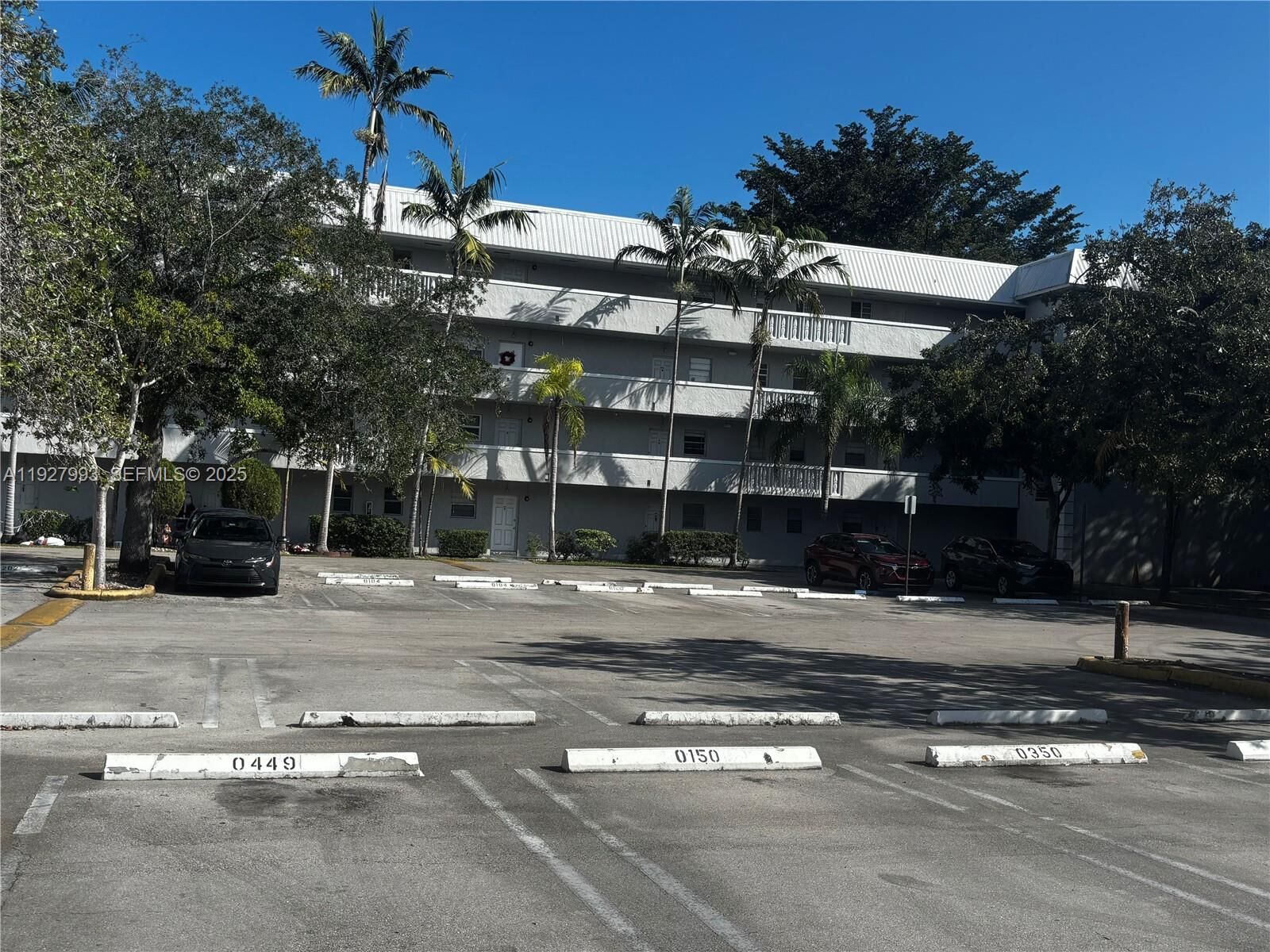 Property Photo: 17255 SW 95th Ave 150 FL 33157