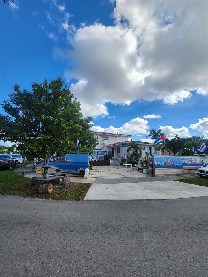 Property Photo: 1645 SW 83rd Ct 1 FL 33155