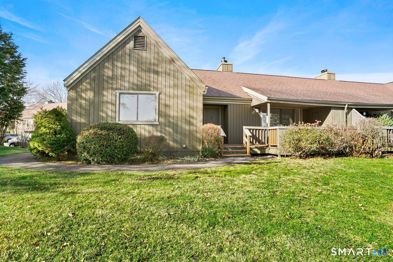 Property Photo: 766 Nyack Lane B CT 06614