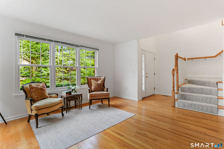 Property Photo: 10 Hawthorne Ridge Circle 10 CT 06611