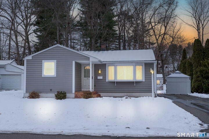 Property Photo:  15 Robbin Road  CT 06082 