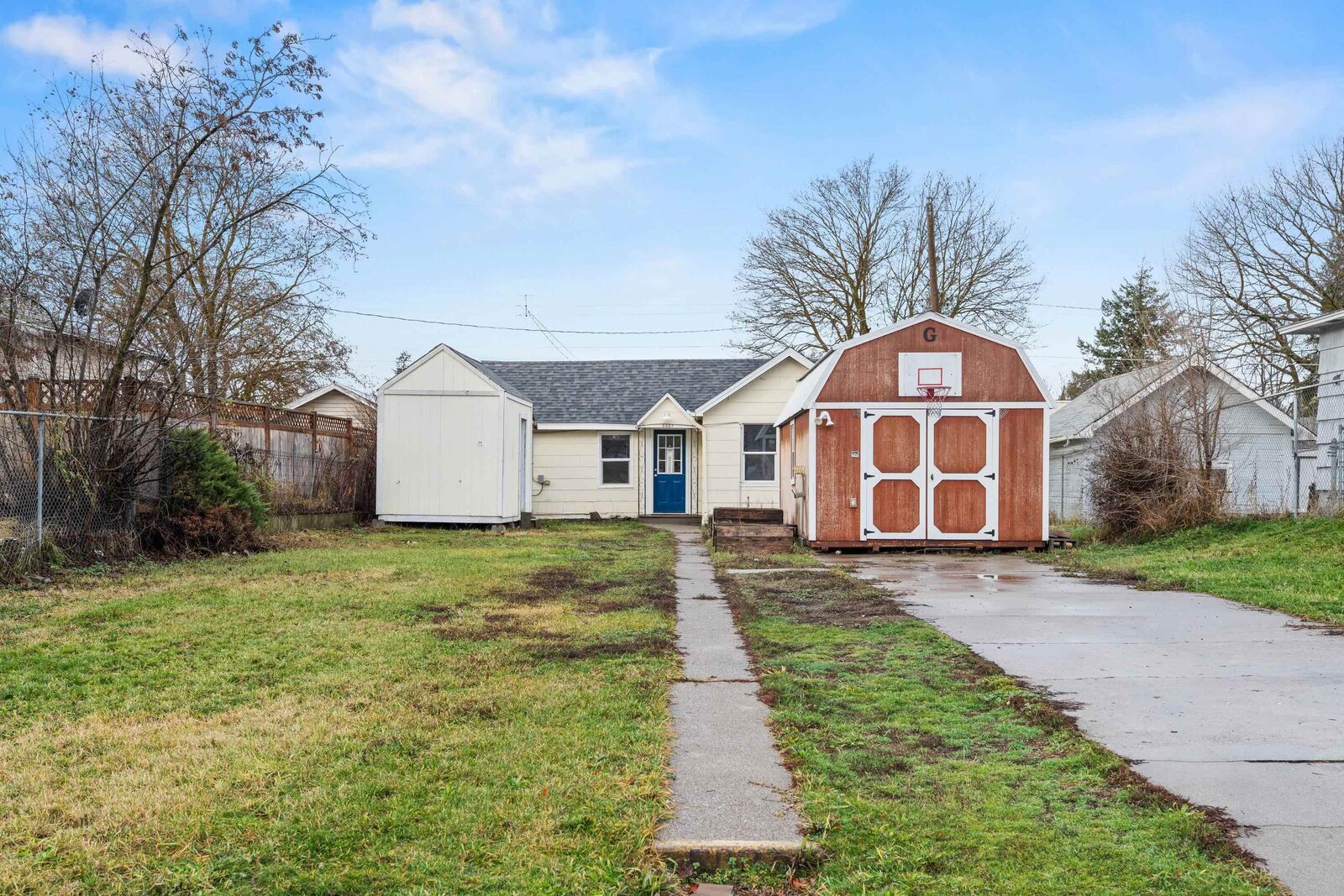 Property Photo: 5007 N Altamont St WA 99217