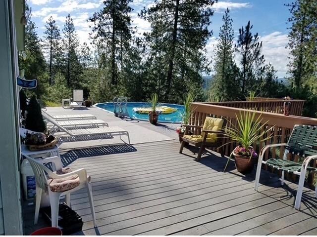 Property Photo: 9414 E Big Meadows Rd WA 99003