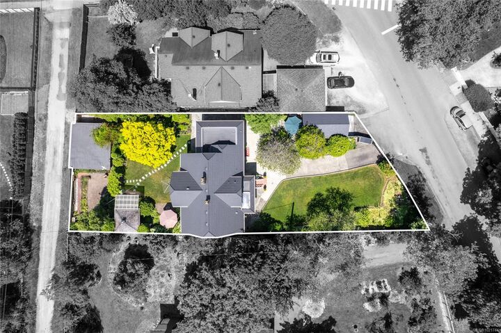 Property Photo: 2974 7th Ave BC V9Y 2J4