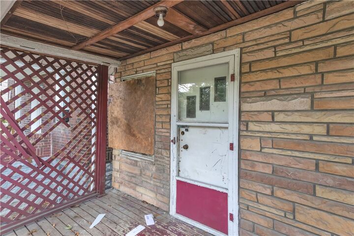 Property Photo: 1940 Laketon Rd PA 15221