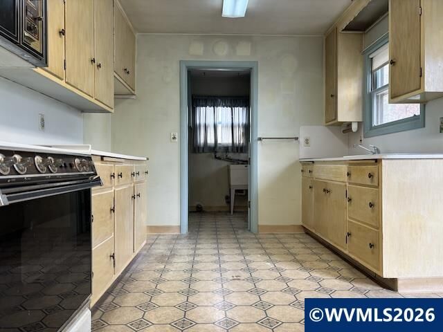 Property Photo:  2690 Englewood Av NE  OR 97301 