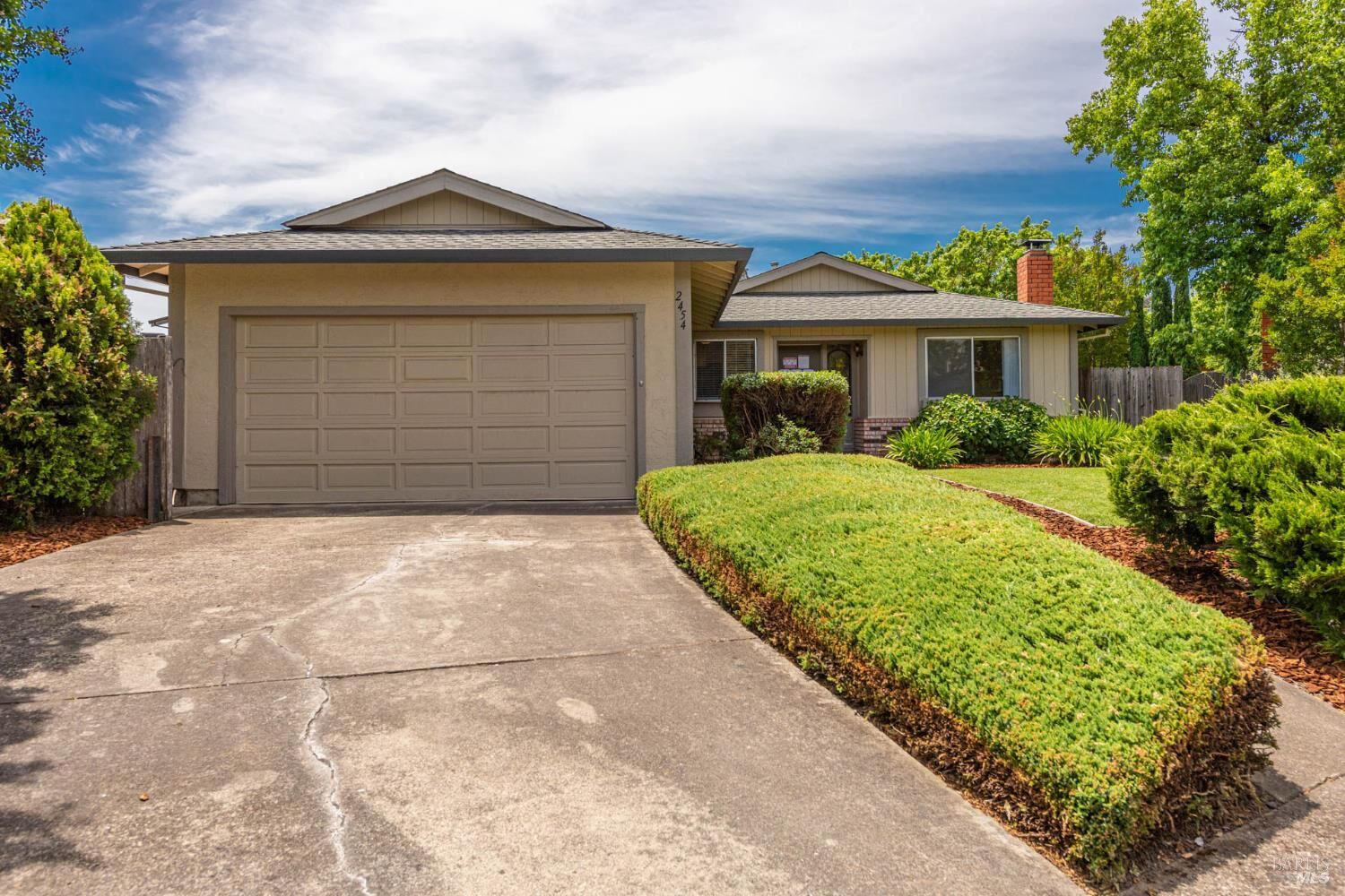 Property Photo: 2454 Dunaway Drive CA 95403