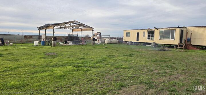 Property Photo:  0 050-091-28  CA 93215 