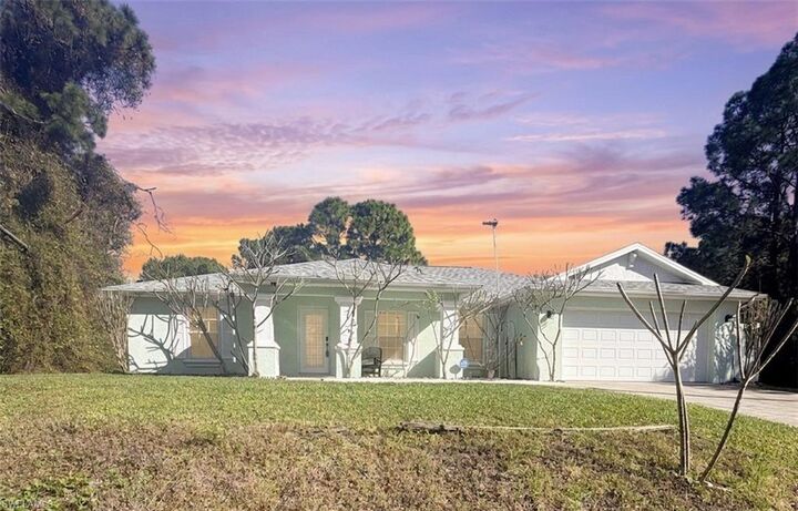 Property Photo:  315 Leruth Ave  FL 33974 