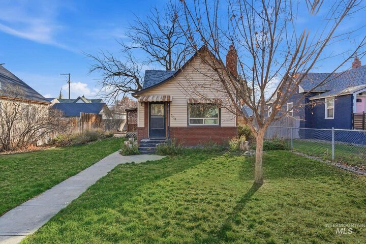 308 16th Ave S  Nampa ID 83651-4349 photo
