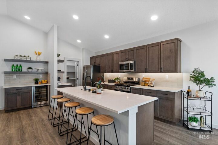 Property Photo: 3330 E Fitz Roy Pl. ID 83634