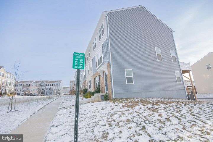 Property Photo:  10 Capitol Mews  WV 25438 