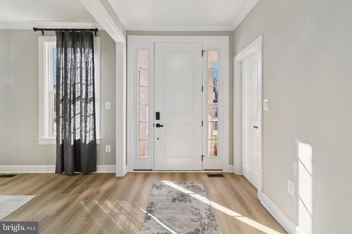 Property Photo:  908 Midbrook Ln  MD 20716 