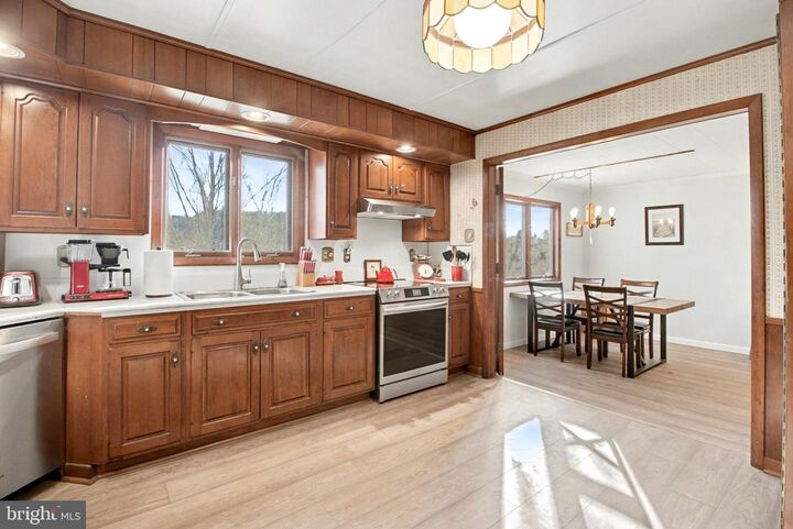 Property Photo: 36 Crescent Drive PA 17070