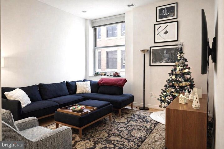 Property Photo: 1600 Arch Street 1602 PA 19103