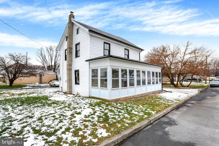Property Photo: 601 Water Street PA 17070