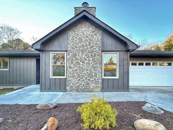 Property Photo:  1902 Brookhaven Circle  GA 30720 