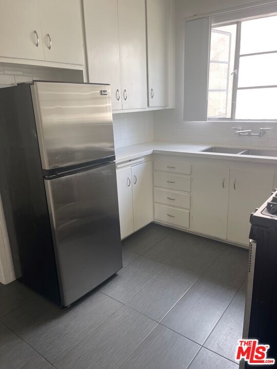 Property Photo: 1839 S Beverly Glen Blvd CA 90025