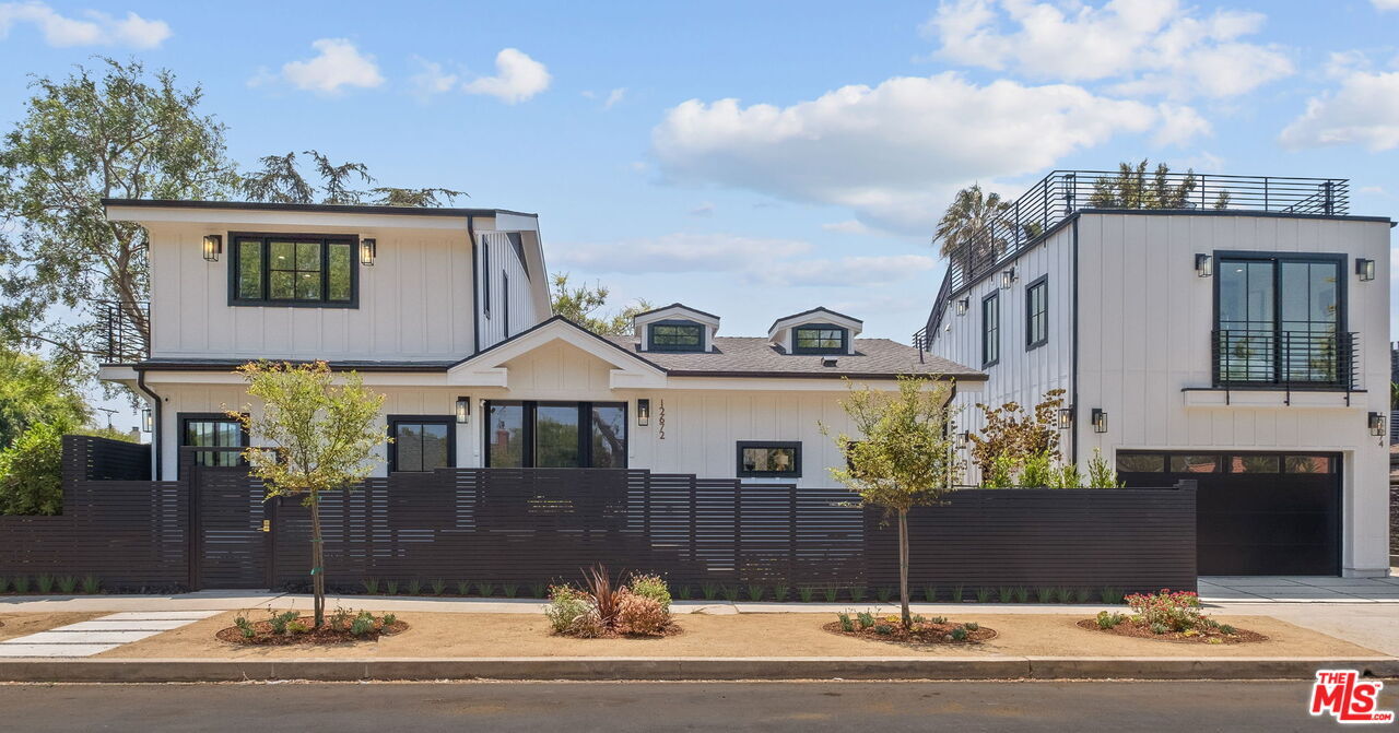 Property Photo:  12672 Stanwood Dr  CA 90066 