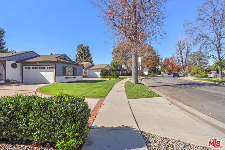 Property Photo:  5733 Radford Ave  CA 91607 