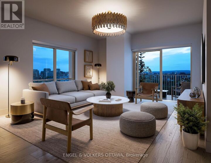 Property Photo:  8 Blackburn Avenue 317  ON K1N 7Z2 