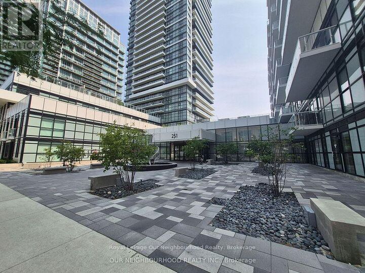 Property Photo:  251 Manitoba Street 109  ON M8Y 0C7 