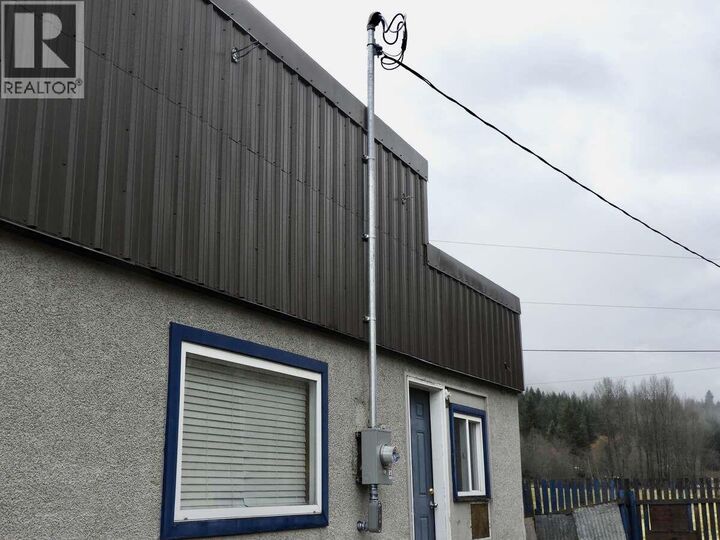 Property Photo: 6904 Highway 6 Other BC V0G 2J0