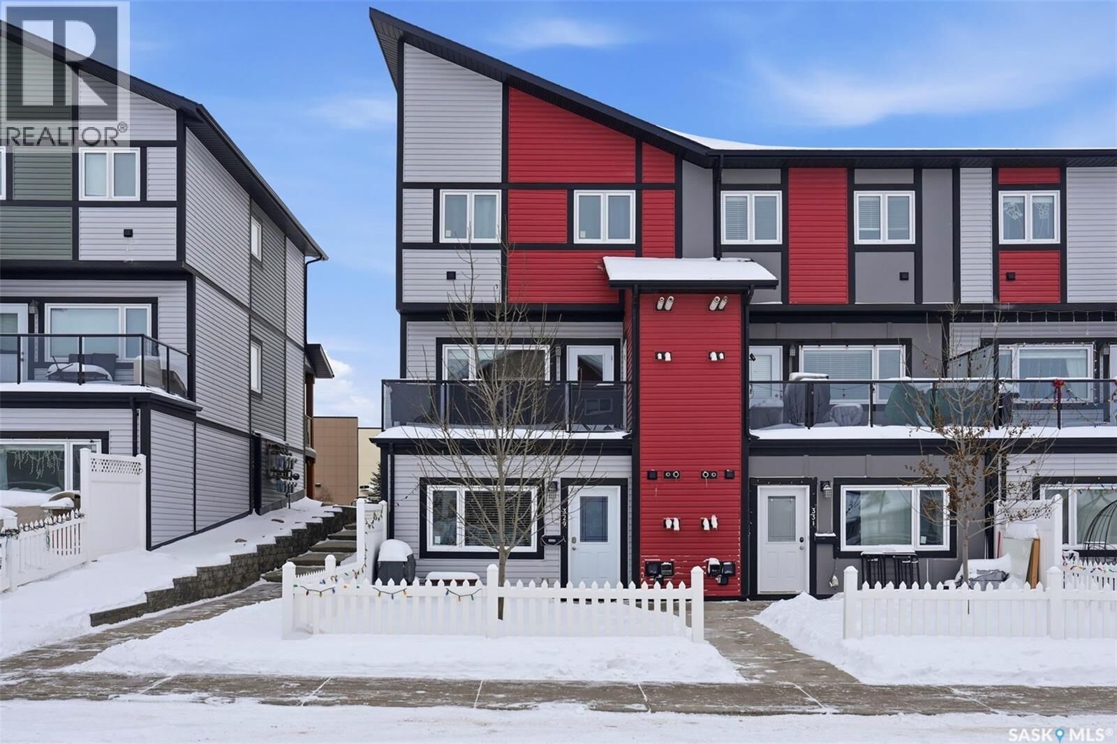 Property Photo: 329 620 Cornish Road SK S7T 0Y3