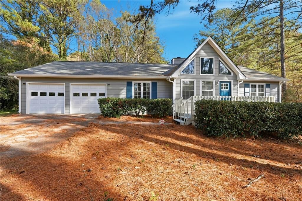 Property Photo: 3755 Creekwood Drive GA 30052