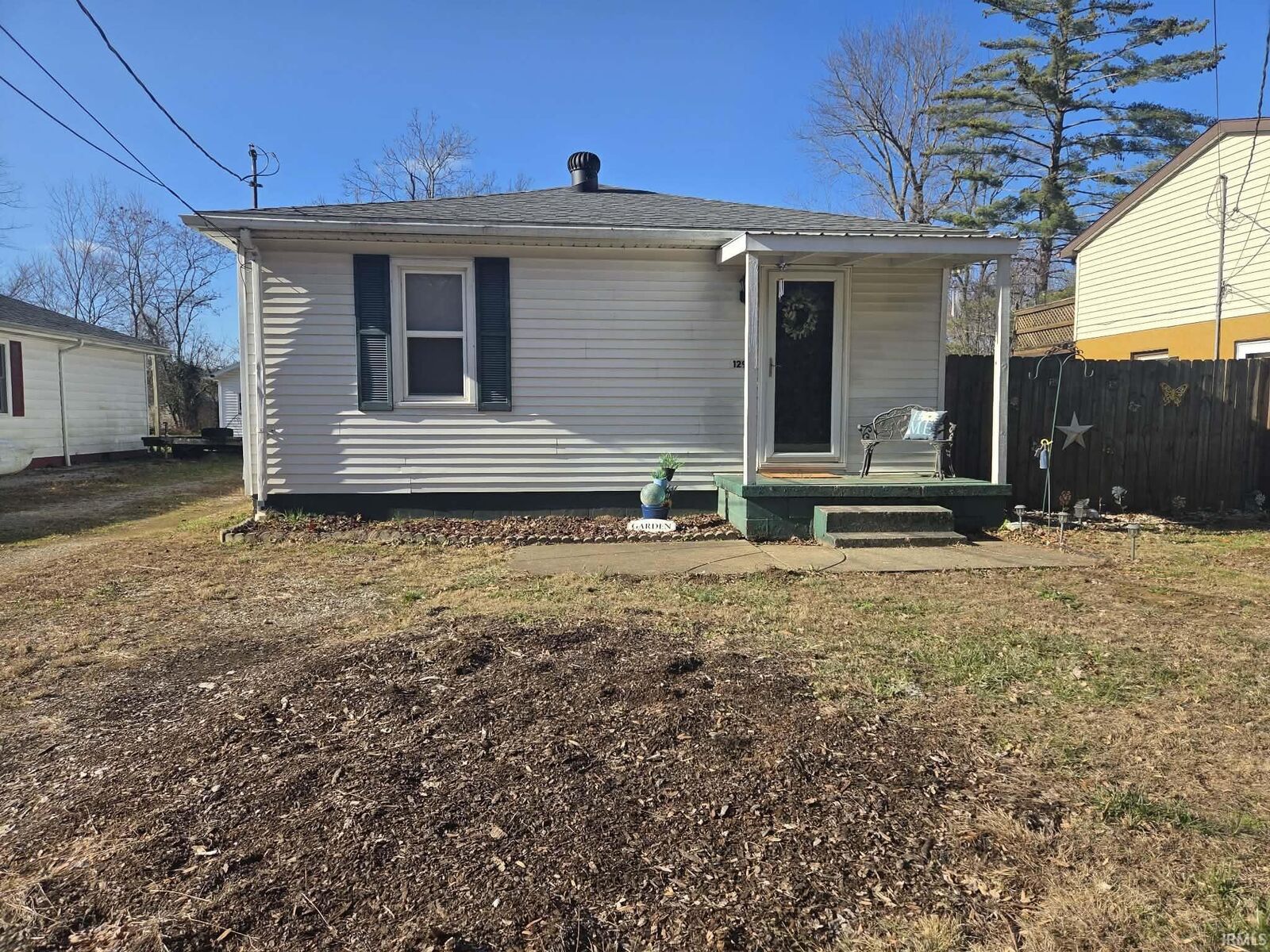 Property Photo:  1299 N Parklane Drive  IN 47601 